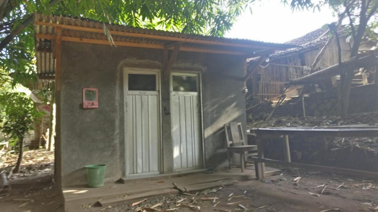 Kebon Pring Floating Resort & Market Bantul Exterior photo