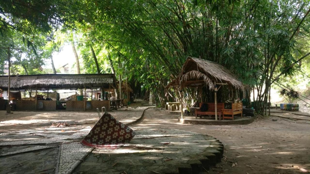 Kebon Pring Floating Resort & Market Bantul Exterior photo